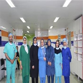 خارج کردن تومور 15 کیلوئی (50سانتیمتری) از شکم بیمار 90 ساله